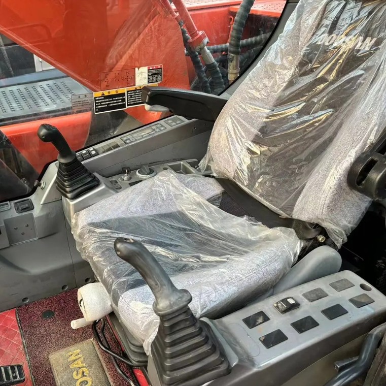 Great Condition Doosan DX 225LC-9C Original Crawler Excavator Second Hand Korean Production