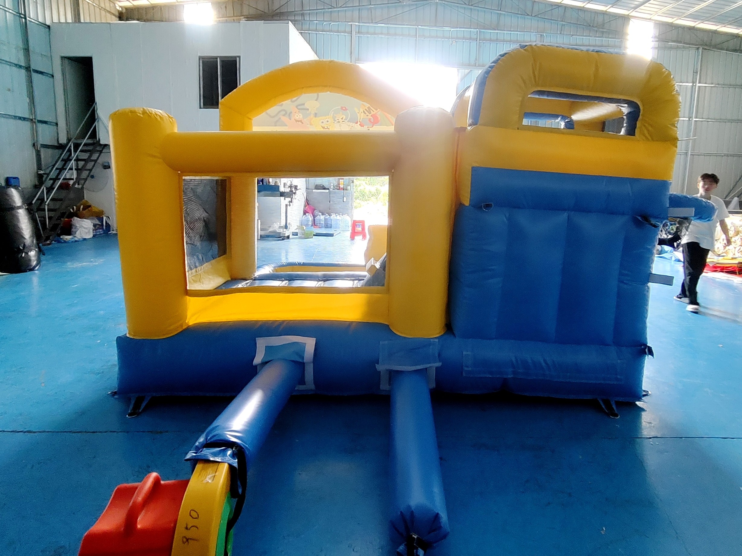 Commercial Fireproof Inflatable Combo SpongeBob SquarePants Bounce House With Slides Inflatable Water Jumping House
