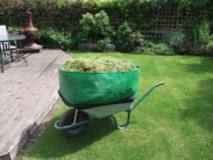 Quality wholesale fabric china customized PE tarpaulin wheelbarrow bag wholesale