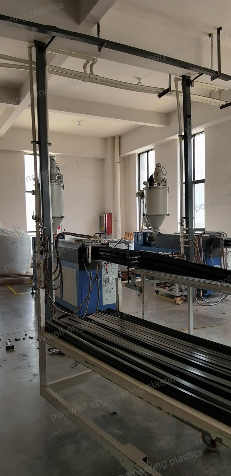 Single Screw Nylon Plastic Extrusion Machinery For PA66 GF25 Granules Profiles