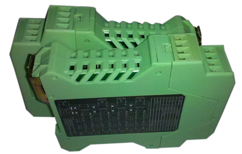 High accuracy (0.1% F.S) 4-20mA signal isolation transmitter(1-input-4-output)