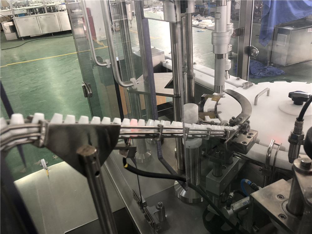 SGS Eye Drop Aseptic Filling Machine Pneumatic Driven