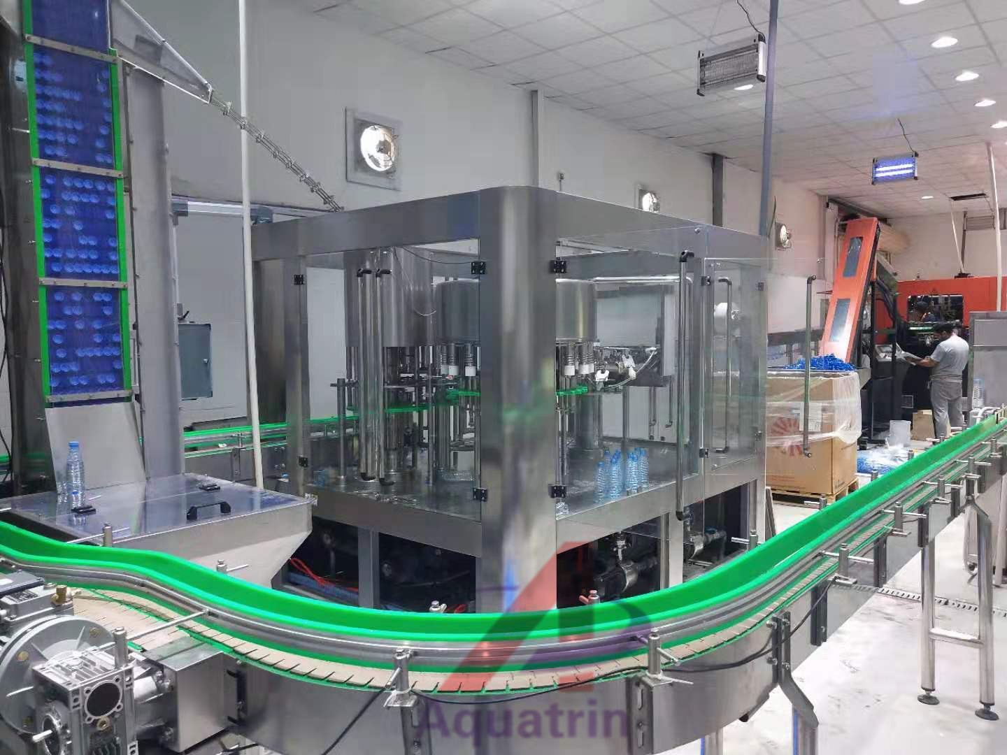 SUS316 8000BPH Spring Water Bottling Line ROAL Capping 120mm Bottle