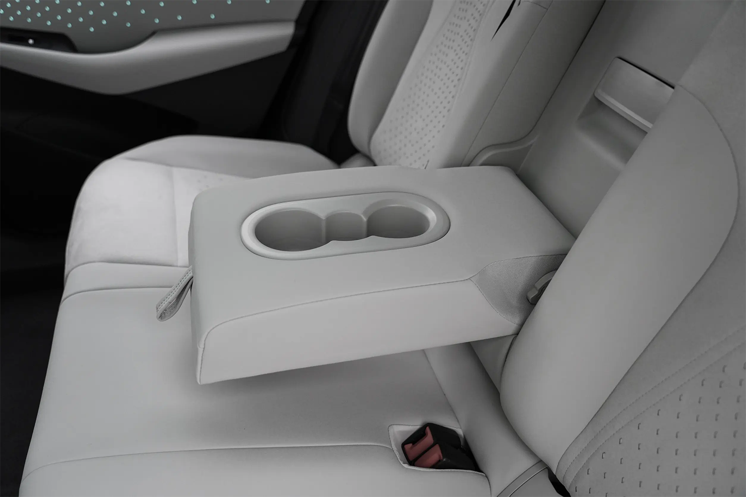 2024 VW ID.UNYX Max Edition Pure Electric 340hp AWD Energy Vehicle ID.UNYX SUV Electric Car Cltc Mile Range 621 Km