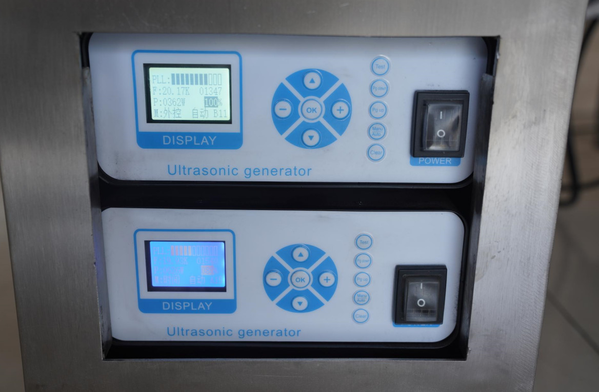 0.5g VFFS Desiccant Auger Fill Spice Powder Packaging Machine Ultrasonic Sealing