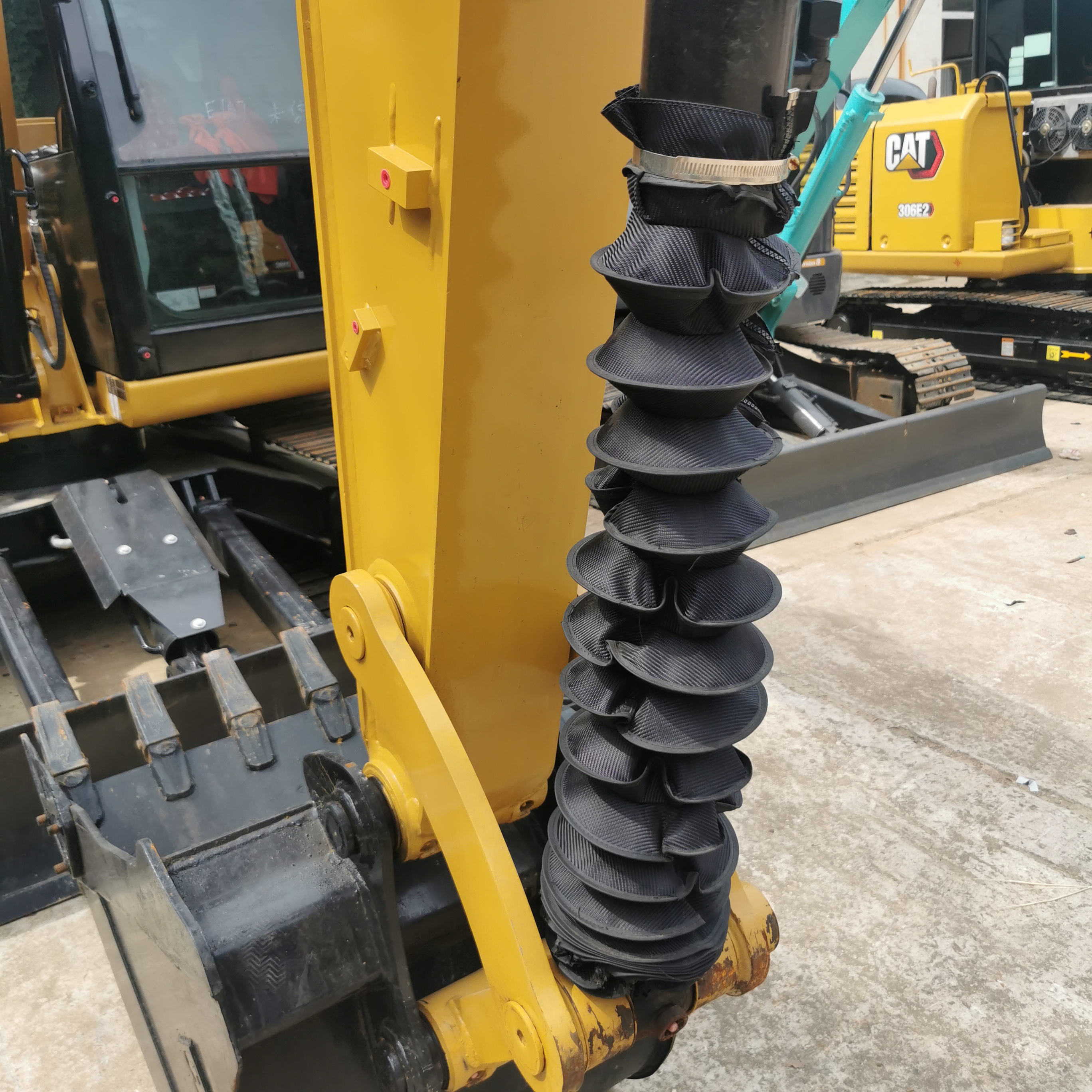 Hot Sale Used Excavators Cat306 Efficient Mini Hydraulic Crawler Excavator Original paint for Sale