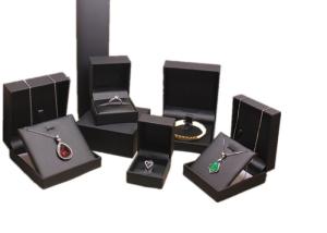 Quality High - Grade Leather Mens Jewelry Box , Black Luxury Leather Travel Jewelry Case wholesale