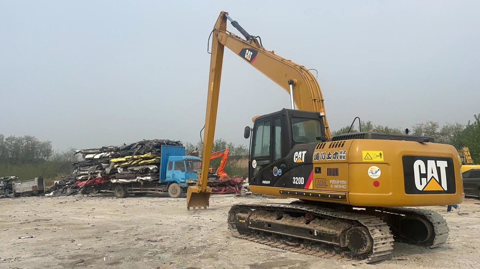 0.52M3 Bucket Capacity Used CAT Excavators 320d Used Excavator Digger With Long Arm
