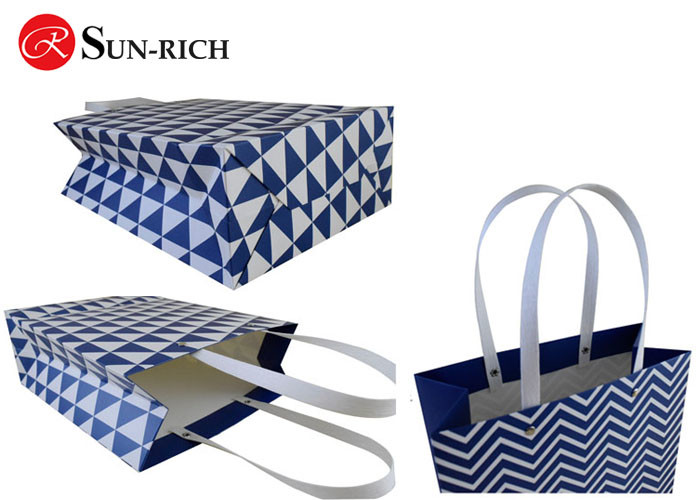 Fashion gift paper bag