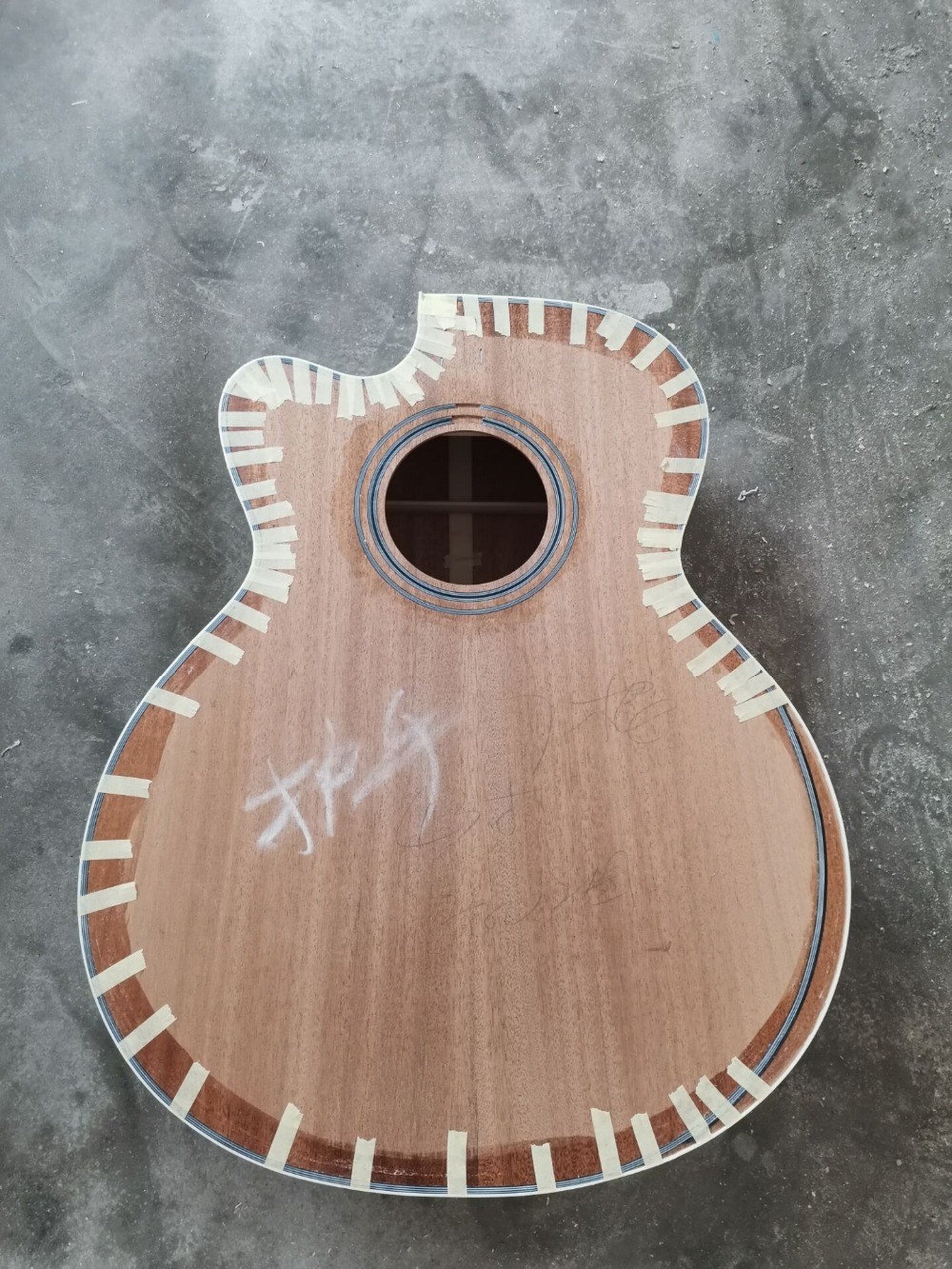Solid mahogany wood left handed grand cutaway acoustic guitar jumbo size mahogany wood acoustic electric guitar