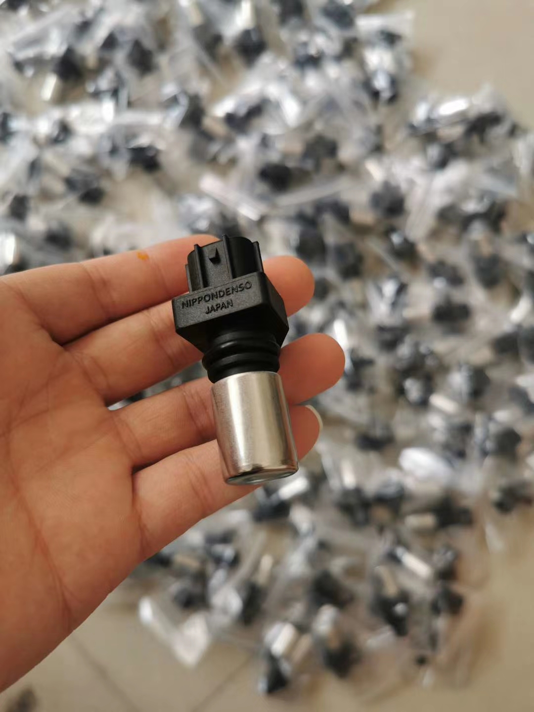 High Quality EC360 Excavator Sensor 20508011 D12D Crankshaft Revelution Speed Sensor VOE20508011