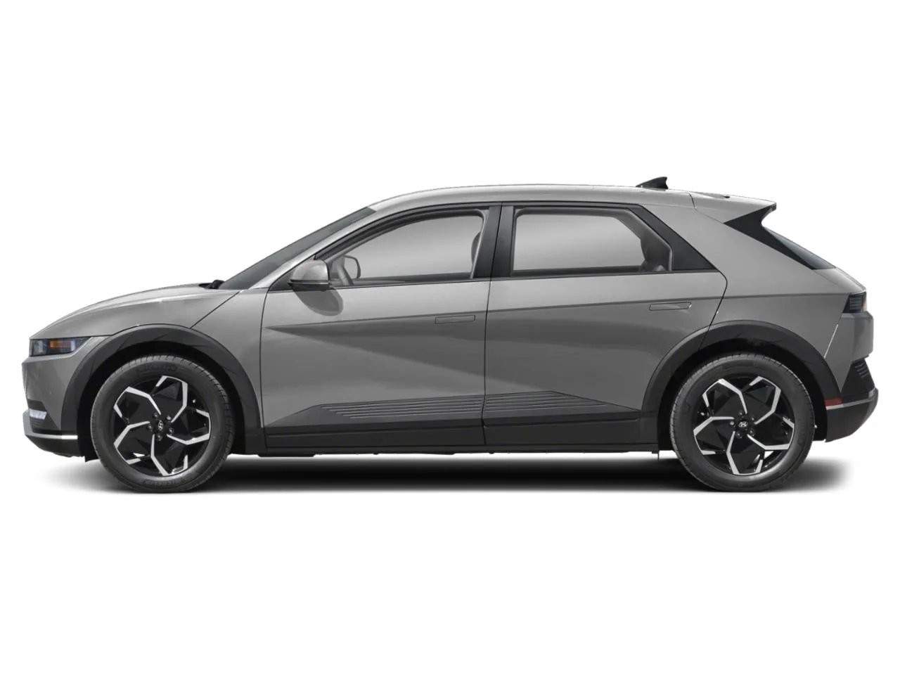 electric vehicle Hyundai Ioniq 5 with 478 motor power 84kwh battery capacity New engergy car