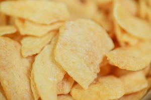 Quality Fresh Pungency Odor 3*5cm Crispy Garlic Chips wholesale