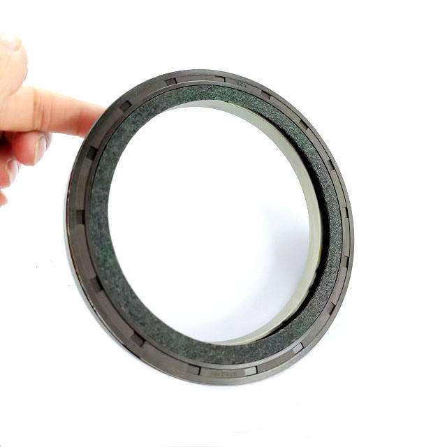 High Quality Oil Seal Crankshaft Oil Seal 8943695180 8973297800 for Isuzu 4HF1 4HE1 4HG1 4HK1