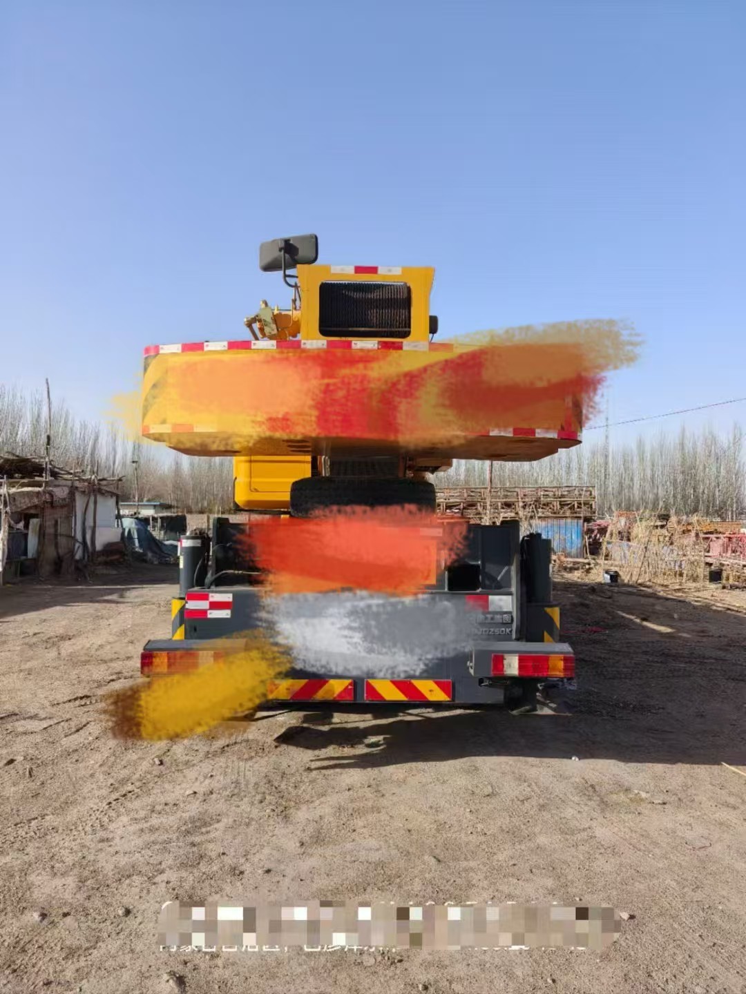 Five-Arm Jib Mobile Truck Crane With Folding Design Easy To Operate