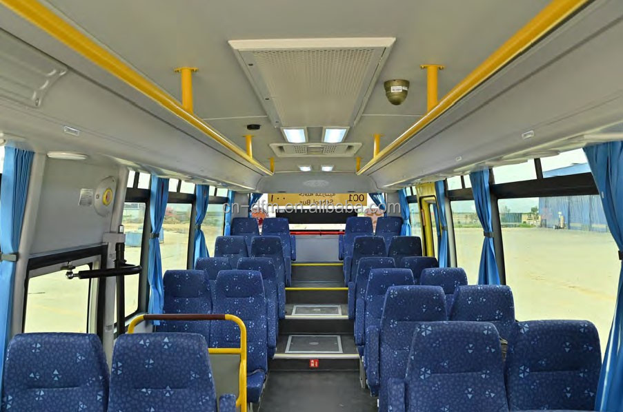 8995*2500*3480mm LHD Diesel 30 1 1 Seats Coach Bus with 280L Fuel Tank Capacity
