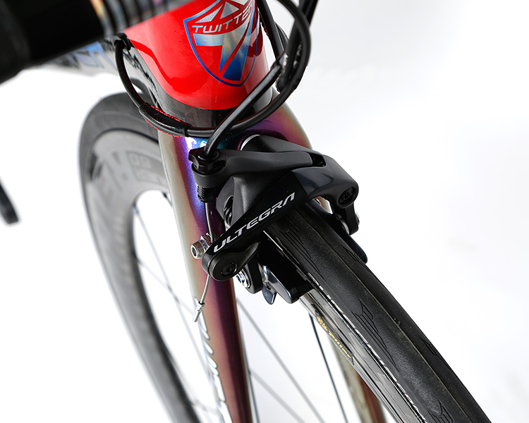 Multi Color Carbon Fiber Road Bike R8000 Groupset Long Range High Carbon