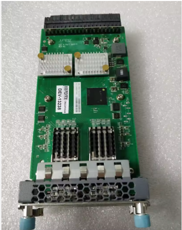 QFX-EM-4Q 4-Port 10/100/1000Mbps Switch The Perfect Solution for Your Network