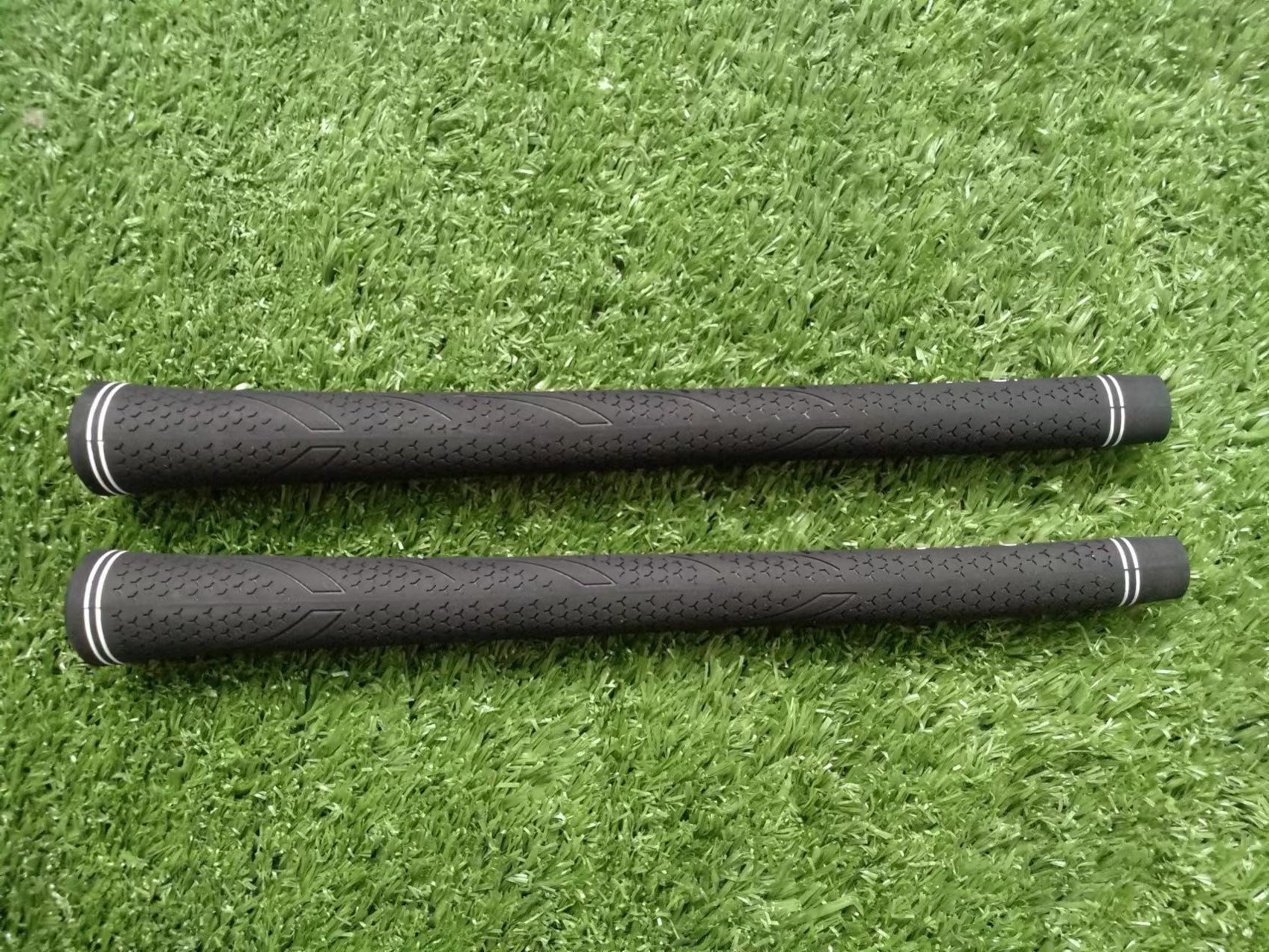 golf grip , golf grips , golf rubber grip , round grip , club iron grip , golf round grip