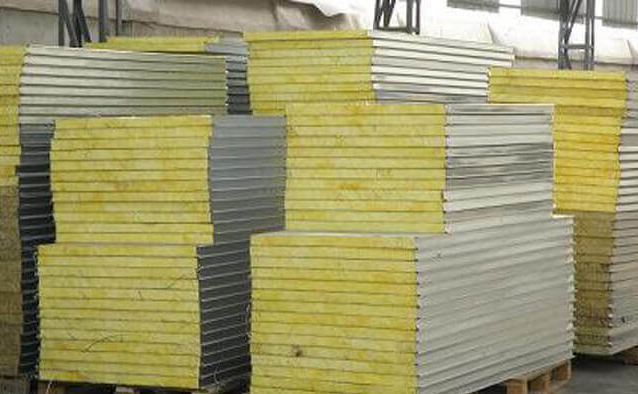 Fiber Glass Wool Insulated Sandwich Panel Building Material Multi Colored