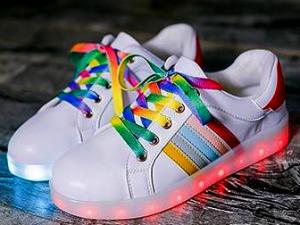 Quality 2018 Best Christmas Gift USB Light Shoes wholesale