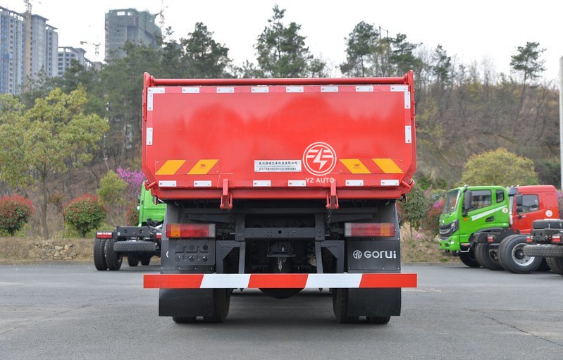 Euro 6 Emission Standard 20T Heavy Dump Truck With 8x4 Drive Wheel And Engine Capacity