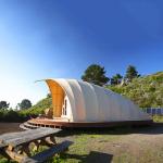 Popular Style Luxury Strong Galvanized Steel Structure Glamping Shell Shape