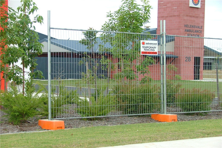 60x150mm Temporary Security Fence Welded With Hot DIP Galvanized Frame