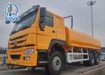 Cleaning width 2.5~3.5m Liquid Tanker Truck , deflection of water spraying rack