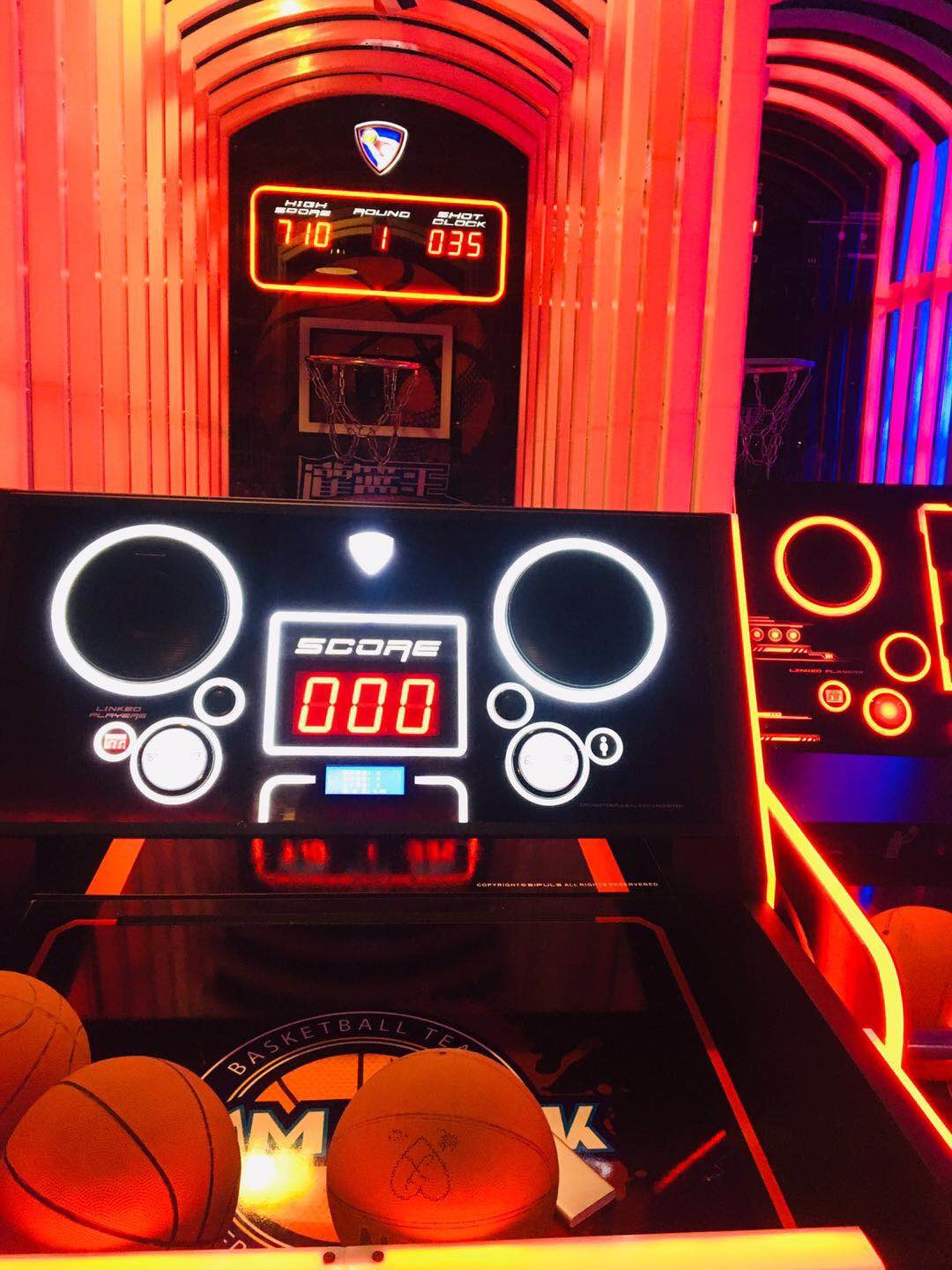 Slam Dunk King Basketball Ball Return Machine , Metal Basketball Arcade Game Machine
