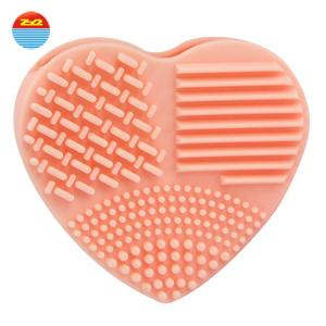 Quality Super Ability Household Pink Orange Scrubber Rubber Silicone Heart Brush Mat Make up Rotating Cleaner for cleaning wholesale
