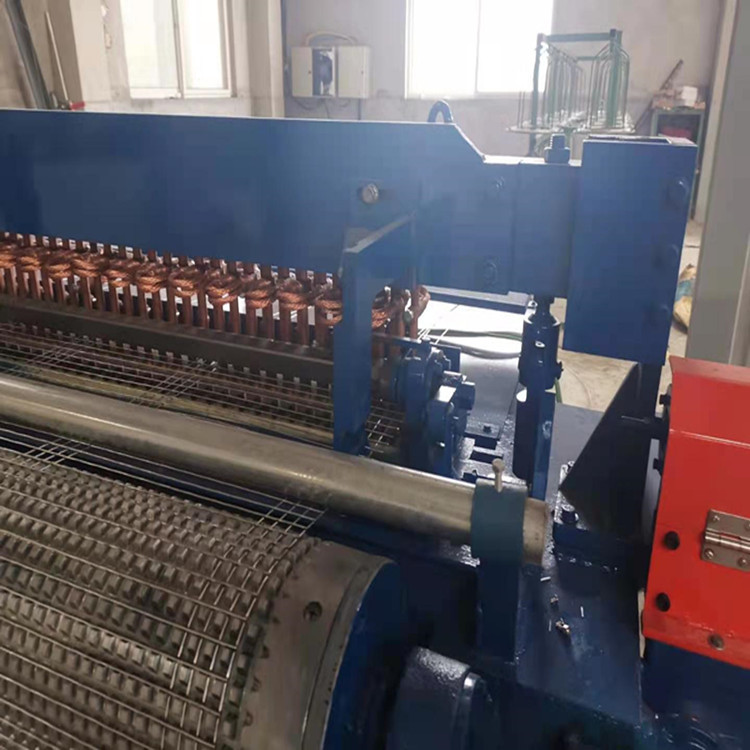 5ft Synchronous Roll Mesh Welding Machine Petroleum Intellectualized