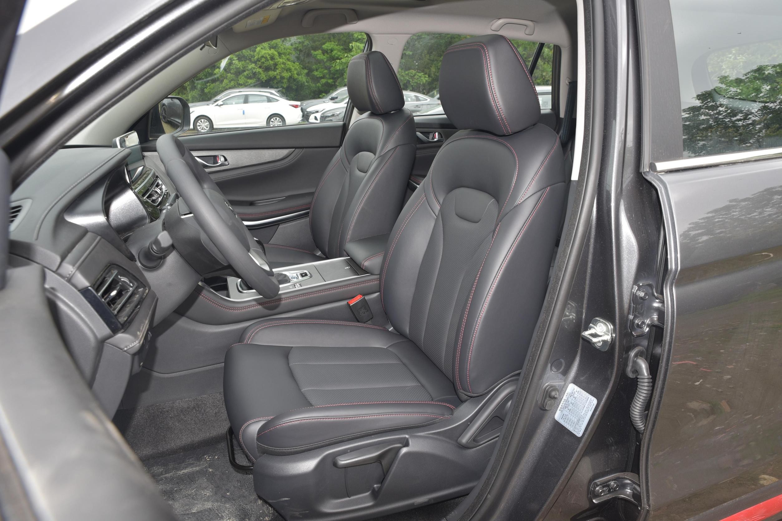 2023 Changan Cs75 Plus Gasoline SUV SUV EV Car 200Nm-300Nm