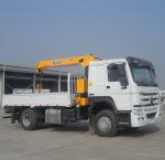 HOWO 4x2 Truck Mounted Crane