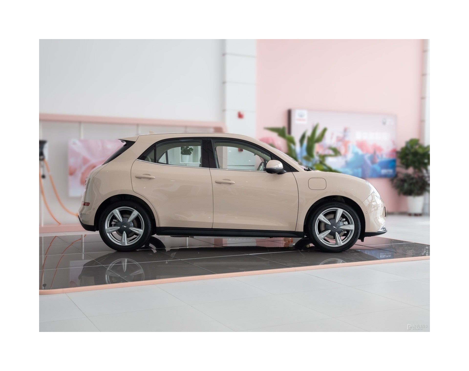Spot sales of 2022 new energy vehicles designed by China Great Wall Euler noble ternary lithium on a first come first served bas
