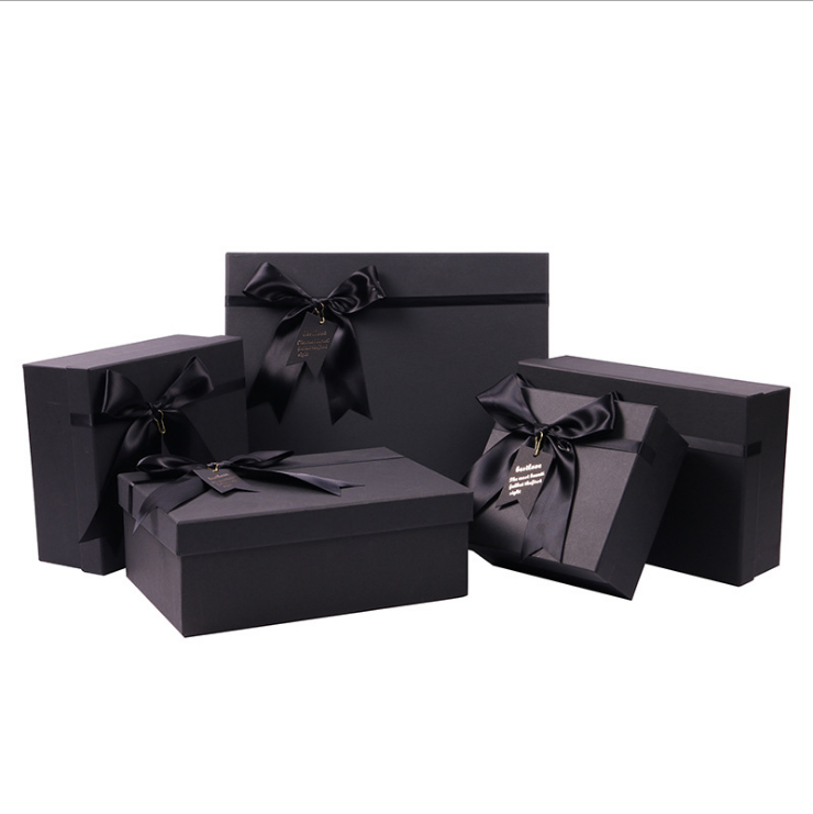 Customized Logo Printing Eco Friendly Food Packaging Chocolate Box With Ribbon Bow