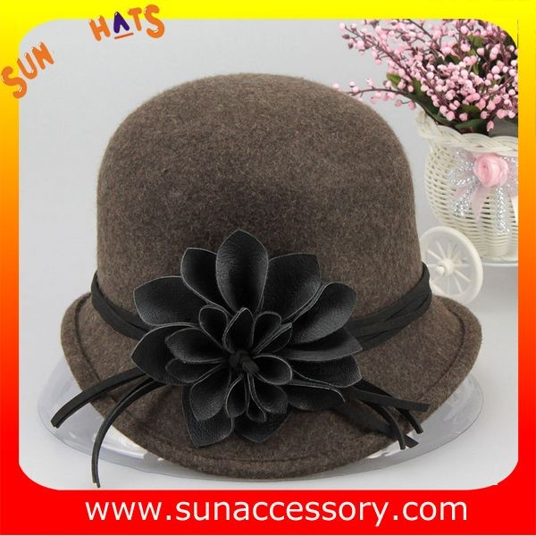 Hot sale Fashion 100% Australia wool felt ladies hats ,Red cloche hats with adjustable band