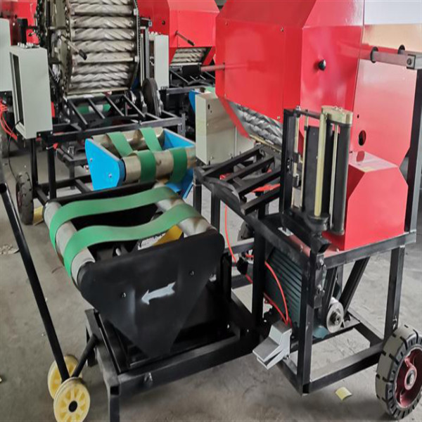 2.1*2.88*2.8m Hay Bundling Machine 5.5kw Square Bale Wrappers Durable