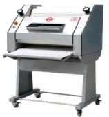 Quality Non-stick Surface Voltage 220V/380V Commercial Bakery Kitchen Equipment Baguette Moulder wholesale