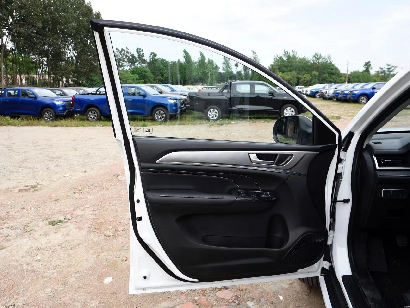 2021 HAVAL M6 PLUS Gasoline Compact SUV Mechanical Hydraulic Power Assist