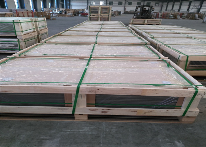 Grade A Mistlite Single Pattern Low Iron Solar Glass Customized Size Easy Installation