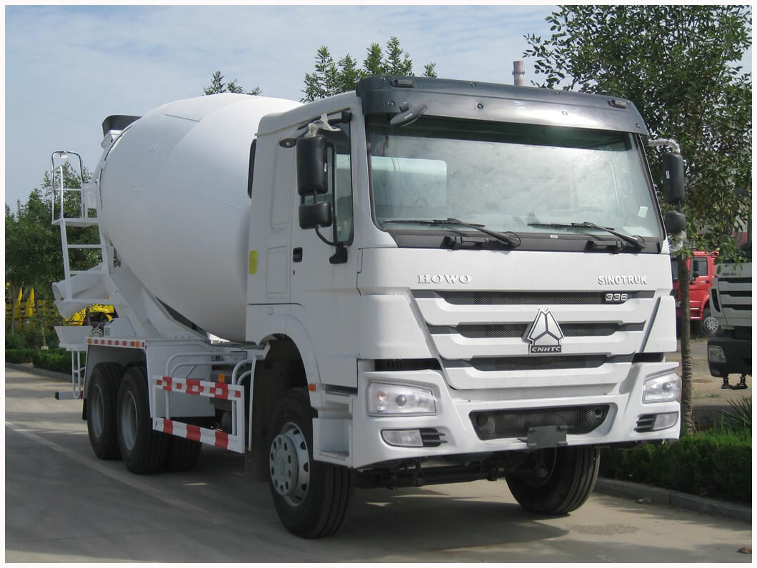 SINOTRUK HOWO TRUCK concrete mixer truck 6X4/8X4 HOWO 371HP EURO