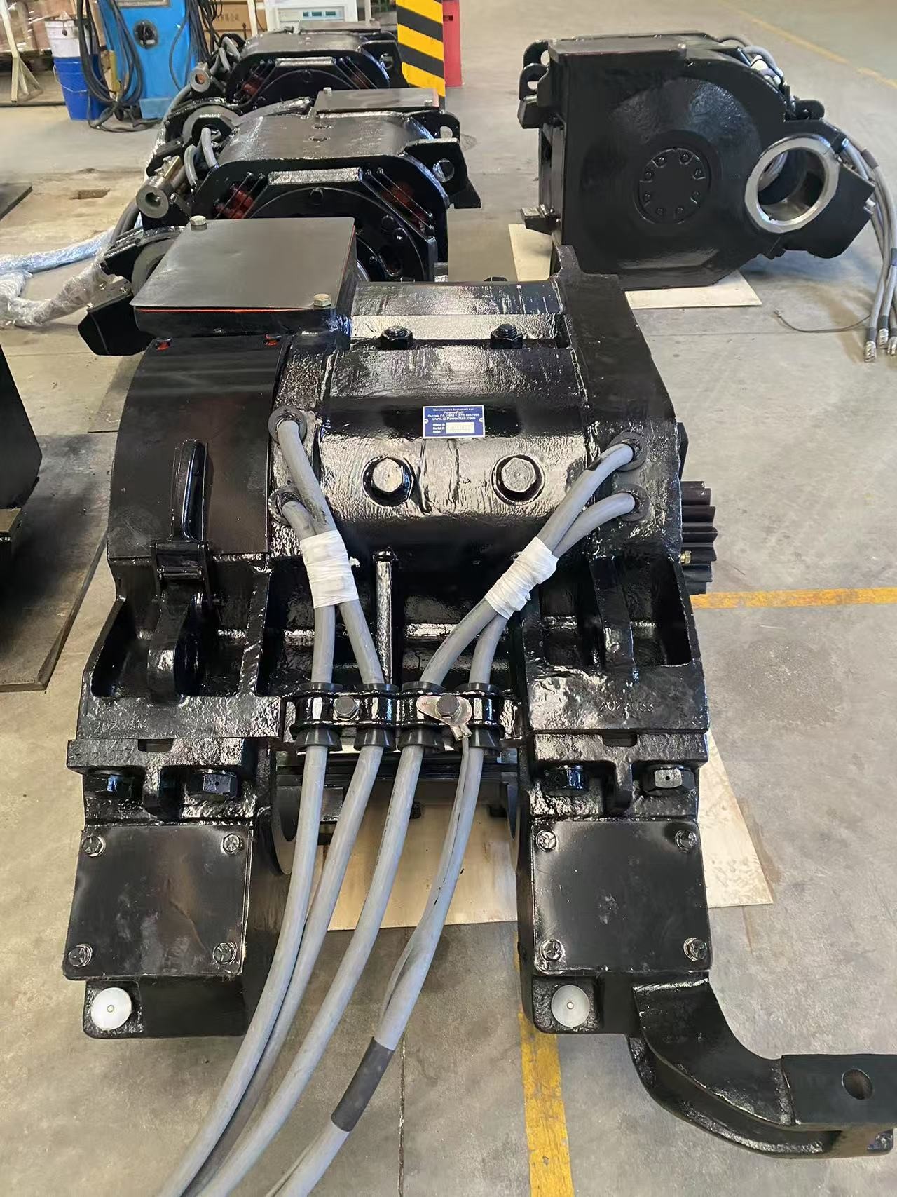 High Performance Series Exciting ZQDR250A23 Railway Traction Motor