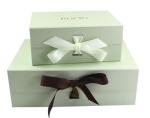 PSD 200g Foldable Cardboard Gift Boxes Printed Ribbon Magnetic Thickness 1.5mm