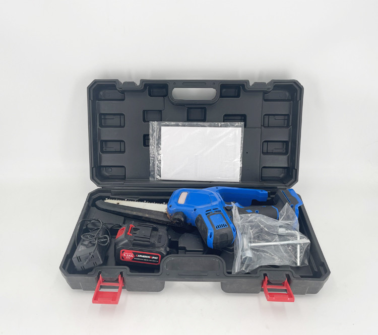 Efficient Electric 8'' Handheld Mini Chainsaw With Battery Power Source