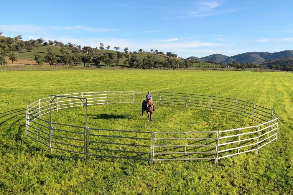 Australia Hot dipped galvanized 1.8x 2.1m livestock used horse panels for sale