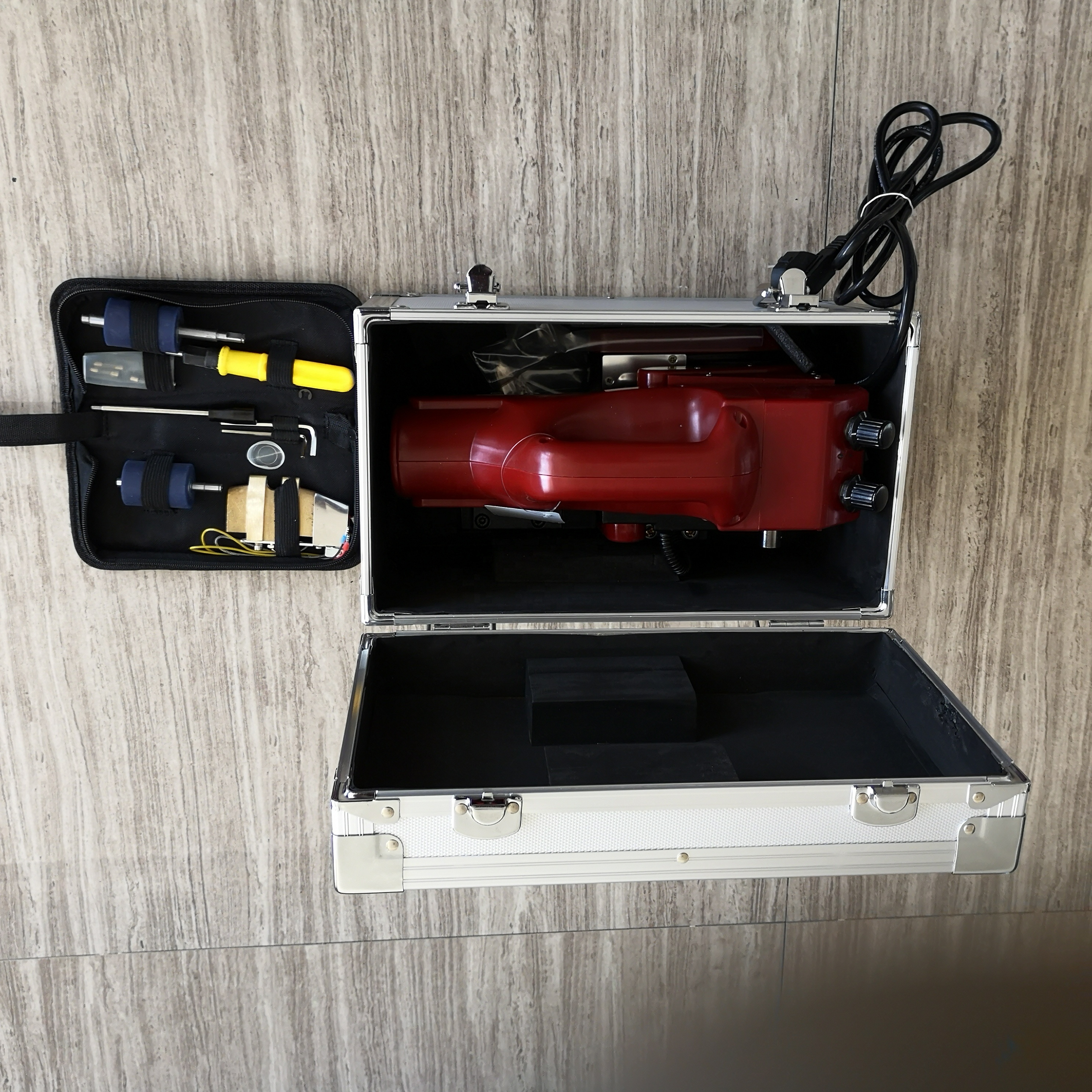 Heating Temp 0-450°C Frequency 50/60HZ 800W Geomembrane Pond Liner Welding Machine