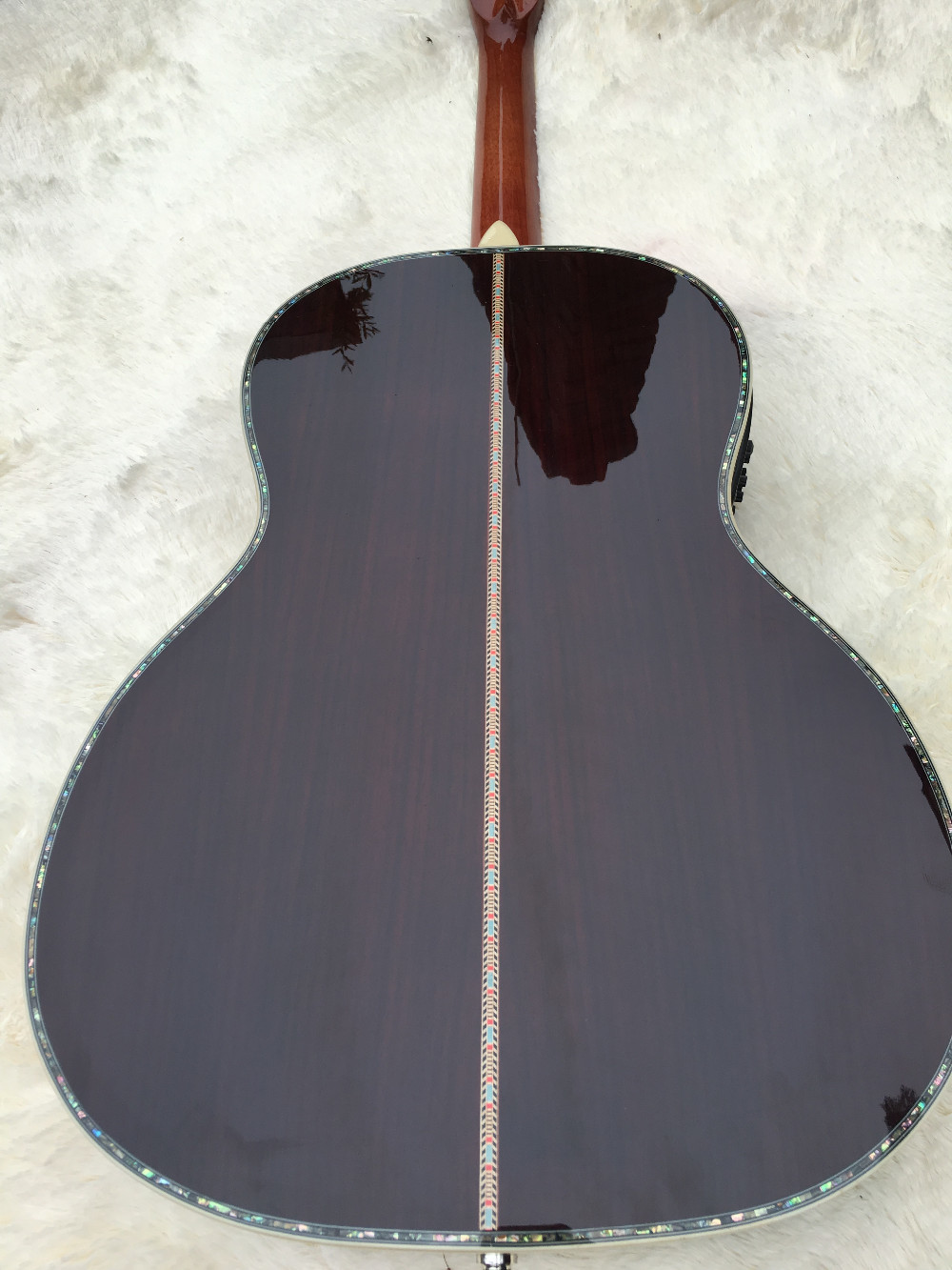 39 inch 000 style acoustic Guitar,Real Abalone inlays,Ebony fingerboard,Solid spruce top,Rosewood back and sides