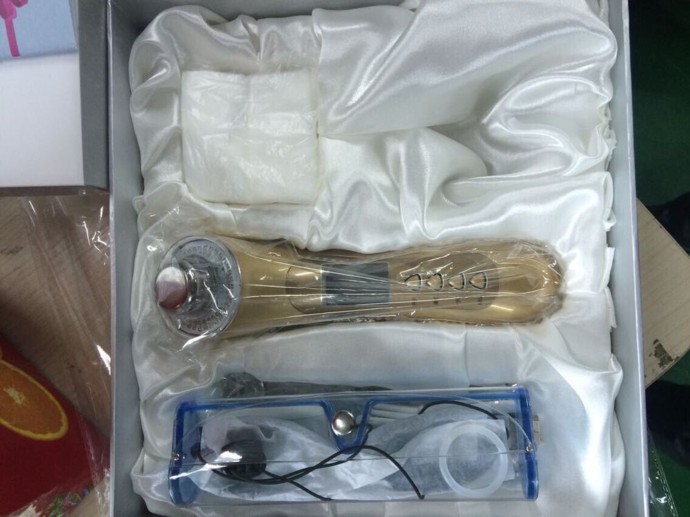 Multi Function 1 A Led Light Therapy Device Promote Blood Circulation