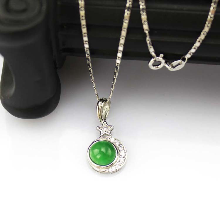 925 Silver 8mm Round Green Jade Cubic Zirconia Pendant Necklace (PSJ003)
